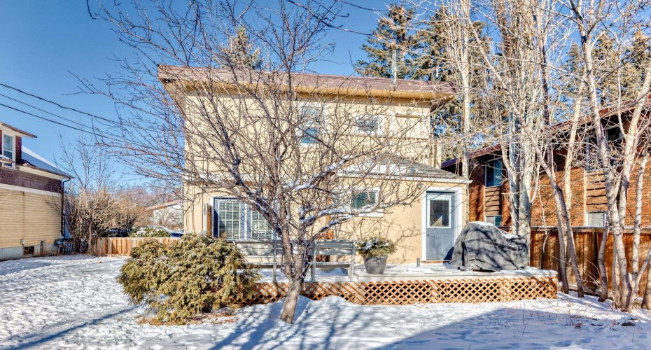 2125 36 Avenue, Calgary, Alberta T2T 2H1, 2 Bedrooms Bedrooms, ,2 BathroomsBathrooms,Residential,For Sale,36,A2283429