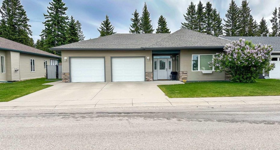 603 5 Street, Sundre, Alberta T0M1X0, 2 Bedrooms Bedrooms, ,2 BathroomsBathrooms,Residential,For Sale,5,A2283568
