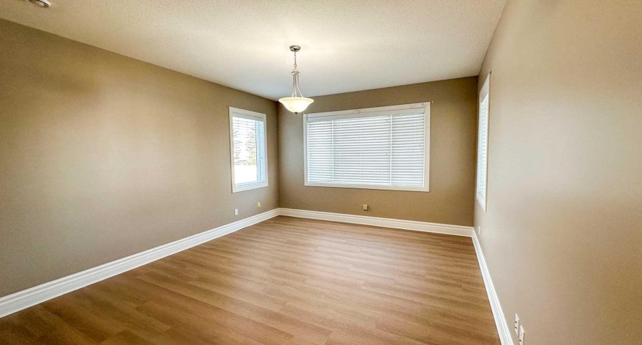 603 5 Street, Sundre, Alberta T0M1X0, 2 Bedrooms Bedrooms, ,2 BathroomsBathrooms,Residential,For Sale,5,A2283568