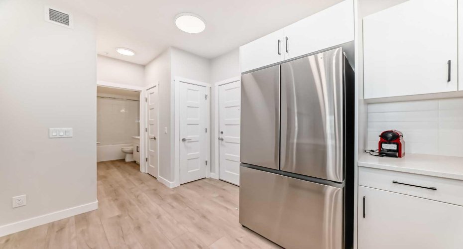 2117 81 Street, Calgary, Alberta T3H6H5, 2 Bedroom Bedrooms, 0 ,1 BathroomBathrooms,Residential,For Sale,81,0,A2283973