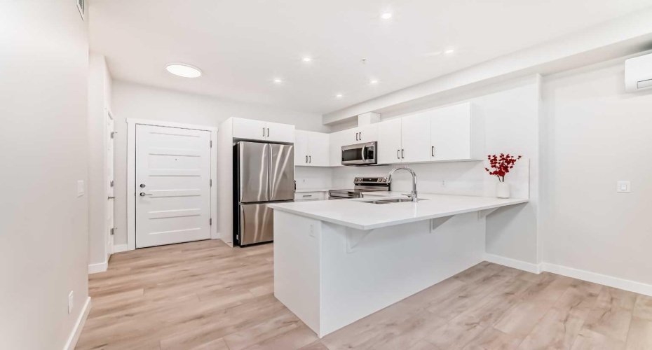 2117 81 Street, Calgary, Alberta T3H6H5, 2 Bedroom Bedrooms, 0 ,1 BathroomBathrooms,Residential,For Sale,81,0,A2283973