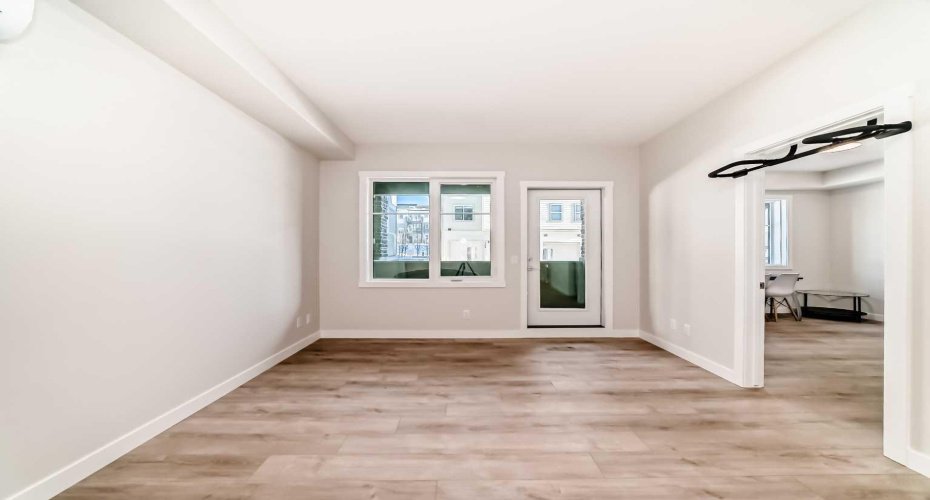 2117 81 Street, Calgary, Alberta T3H6H5, 2 Bedroom Bedrooms, 0 ,1 BathroomBathrooms,Residential,For Sale,81,0,A2283973