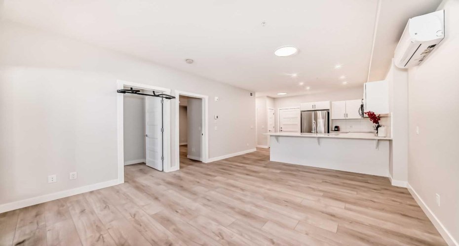 2117 81 Street, Calgary, Alberta T3H6H5, 2 Bedroom Bedrooms, 0 ,1 BathroomBathrooms,Residential,For Sale,81,0,A2283973