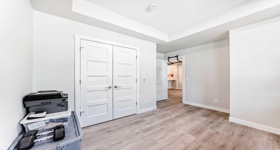 2117 81 Street, Calgary, Alberta T3H6H5, 2 Bedroom Bedrooms, 0 ,1 BathroomBathrooms,Residential,For Sale,81,0,A2283973