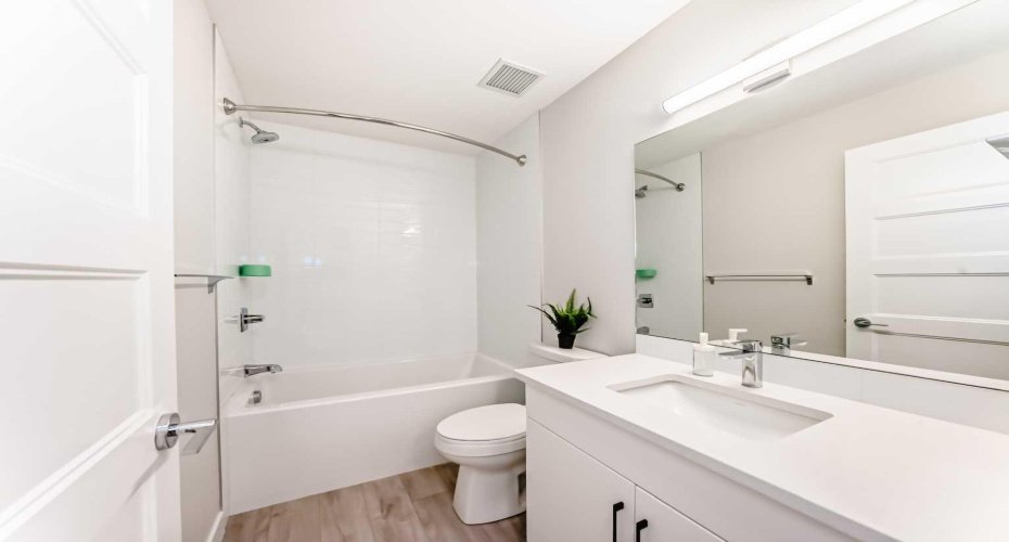 2117 81 Street, Calgary, Alberta T3H6H5, 2 Bedroom Bedrooms, 0 ,1 BathroomBathrooms,Residential,For Sale,81,0,A2283973