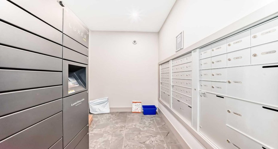 2117 81 Street, Calgary, Alberta T3H6H5, 2 Bedroom Bedrooms, 0 ,1 BathroomBathrooms,Residential,For Sale,81,0,A2283973