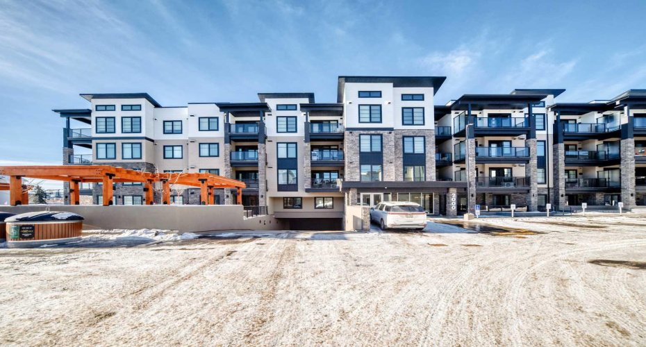 2117 81 Street, Calgary, Alberta T3H6H5, 2 Bedroom Bedrooms, 0 ,1 BathroomBathrooms,Residential,For Sale,81,0,A2283973
