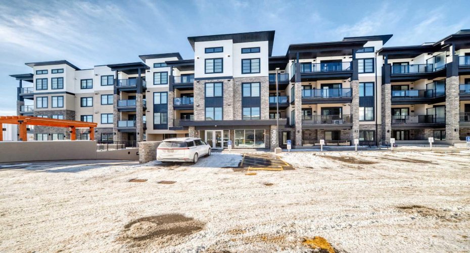 2117 81 Street, Calgary, Alberta T3H6H5, 2 Bedroom Bedrooms, 0 ,1 BathroomBathrooms,Residential,For Sale,81,0,A2283973