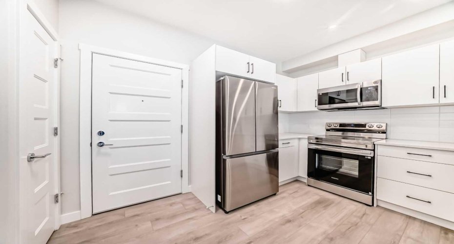 2117 81 Street, Calgary, Alberta T3H6H5, 2 Bedroom Bedrooms, 0 ,1 BathroomBathrooms,Residential,For Sale,81,0,A2283973