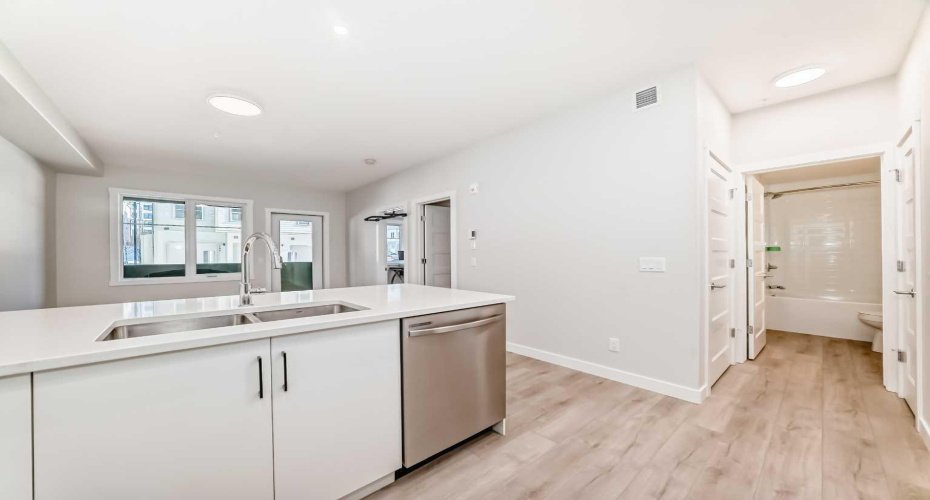 2117 81 Street, Calgary, Alberta T3H6H5, 2 Bedroom Bedrooms, 0 ,1 BathroomBathrooms,Residential,For Sale,81,0,A2283973