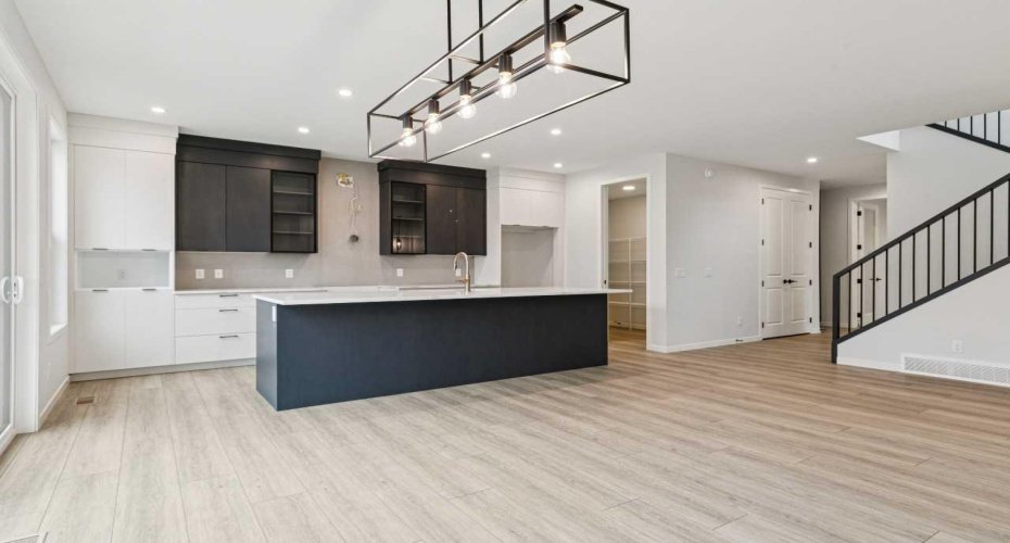572 Belmont Heath, Calgary, Alberta T0L0X0, 7 Bedroom Bedrooms, 0 ,5 BathroomBathrooms,Residential,For Sale,Belmont,0,A2284249