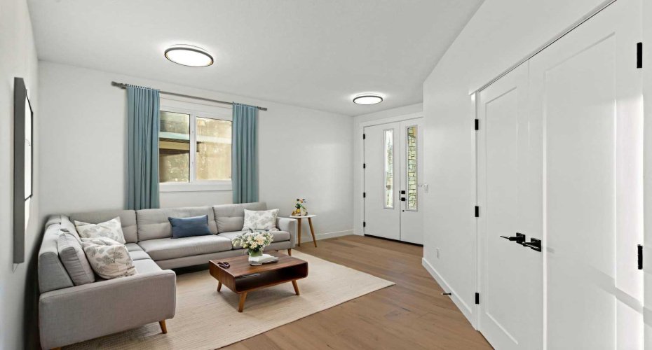 8 Ranchers Meadows, Okotoks, Alberta T1S0P5, 4 Bedrooms Bedrooms, ,4 BathroomsBathrooms,Residential,For Sale,Ranchers,A2282356