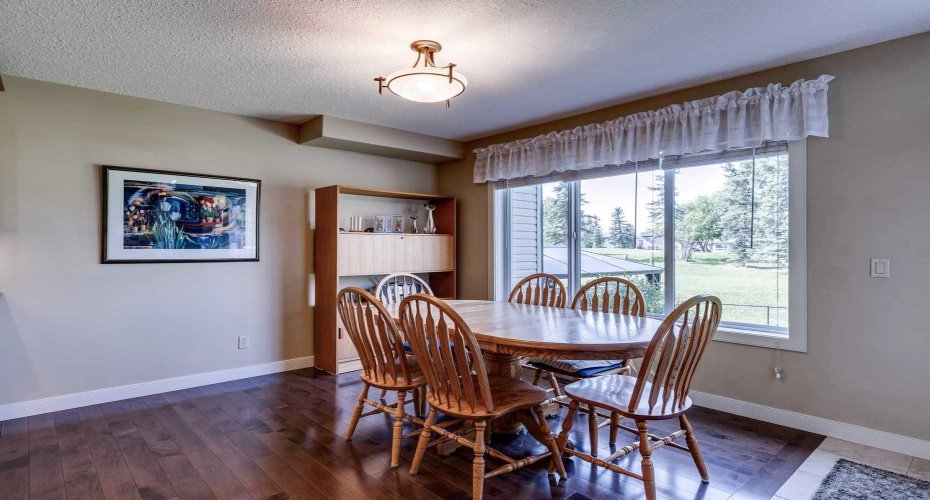 307 Crystal Green Rise, Okotoks, Alberta T1S 2N5, 3 Bedrooms Bedrooms, ,3 BathroomsBathrooms,Residential,For Sale,Crystal Green,A2282595