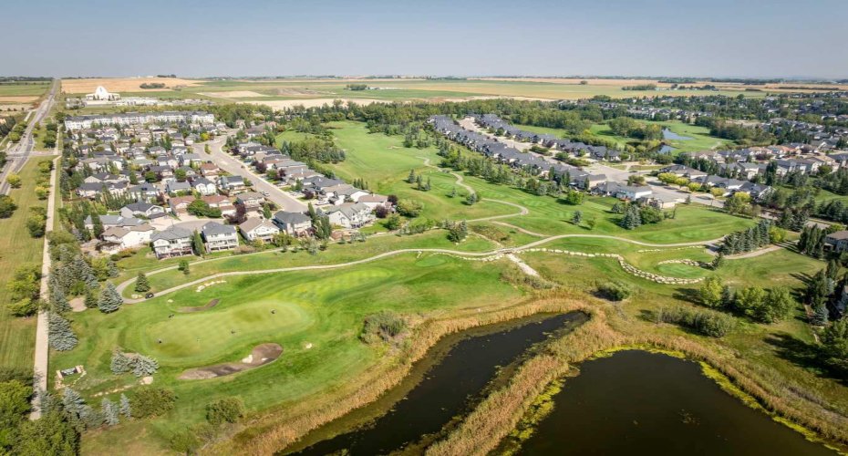 307 Crystal Green Rise, Okotoks, Alberta T1S 2N5, 3 Bedrooms Bedrooms, ,3 BathroomsBathrooms,Residential,For Sale,Crystal Green,A2282595