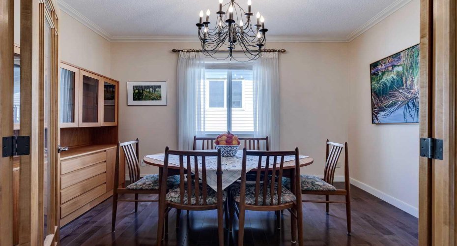 307 Crystal Green Rise, Okotoks, Alberta T1S 2N5, 3 Bedrooms Bedrooms, ,3 BathroomsBathrooms,Residential,For Sale,Crystal Green,A2282595