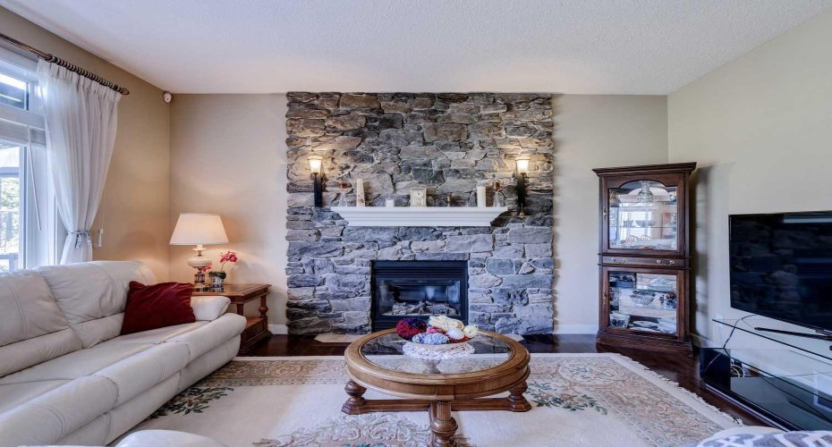 307 Crystal Green Rise, Okotoks, Alberta T1S 2N5, 3 Bedrooms Bedrooms, ,3 BathroomsBathrooms,Residential,For Sale,Crystal Green,A2282595