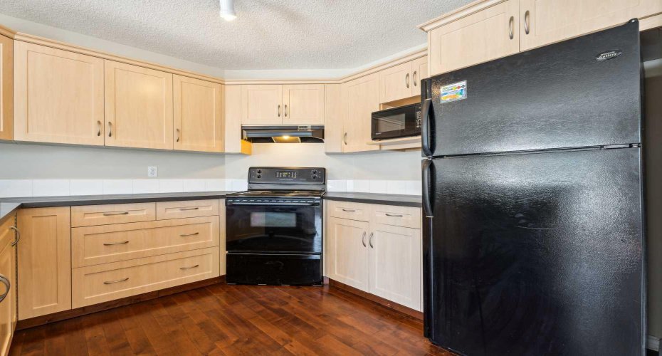 73 Rocky Ridge Heath, Calgary, Alberta T3G 4Z7, 2 Bedroom Bedrooms, 0 ,4 BathroomBathrooms,Residential,For Sale,Rocky Ridge,0,A2283247