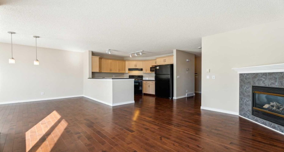 73 Rocky Ridge Heath, Calgary, Alberta T3G 4Z7, 2 Bedroom Bedrooms, 0 ,4 BathroomBathrooms,Residential,For Sale,Rocky Ridge,0,A2283247