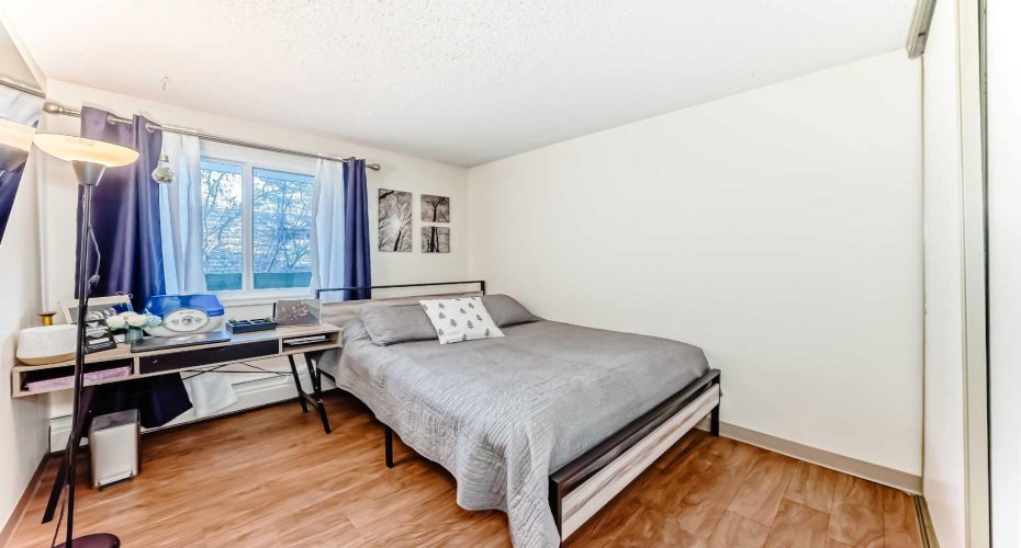 315 Southampton Drive, Calgary, Alberta T2W2T6, 2 Bedroom Bedrooms, 0 ,1 BathroomBathrooms,Residential,For Sale,Southampton,0,A2283285