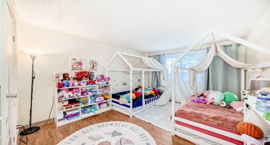 315 Southampton Drive, Calgary, Alberta T2W2T6, 2 Bedroom Bedrooms, 0 ,1 BathroomBathrooms,Residential,For Sale,Southampton,0,A2283285