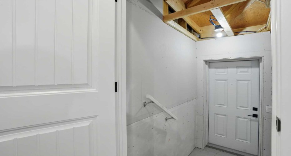 544 Bridgeport Street, Chestermere, Alberta T1X 3E6, 4 Bedrooms Bedrooms, ,3 BathroomsBathrooms,Residential,For Sale,Bridgeport,A2283480