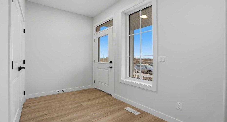 544 Bridgeport Street, Chestermere, Alberta T1X 3E6, 4 Bedrooms Bedrooms, ,3 BathroomsBathrooms,Residential,For Sale,Bridgeport,A2283480