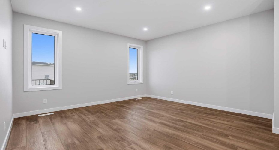 548 Bridgeport Street, Chestermere, Alberta T1X 3E6, 3 Bedrooms Bedrooms, ,3 BathroomsBathrooms,Residential,For Sale,Bridgeport,A2283490