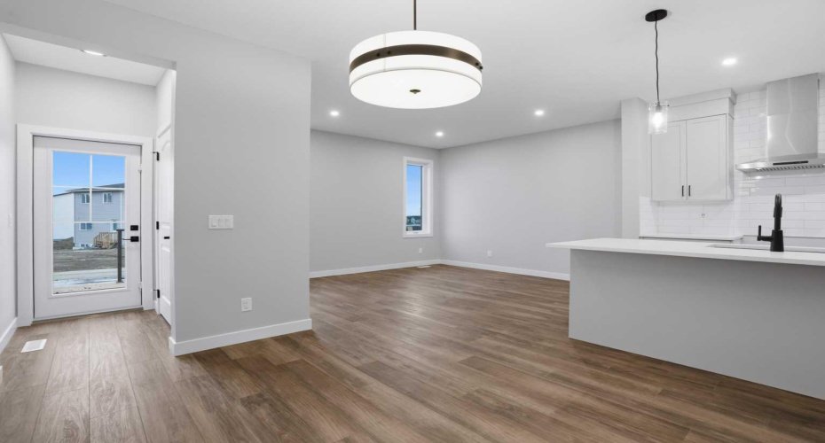 548 Bridgeport Street, Chestermere, Alberta T1X 3E6, 3 Bedrooms Bedrooms, ,3 BathroomsBathrooms,Residential,For Sale,Bridgeport,A2283490