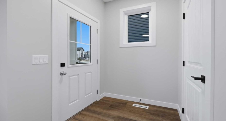 548 Bridgeport Street, Chestermere, Alberta T1X 3E6, 3 Bedrooms Bedrooms, ,3 BathroomsBathrooms,Residential,For Sale,Bridgeport,A2283490