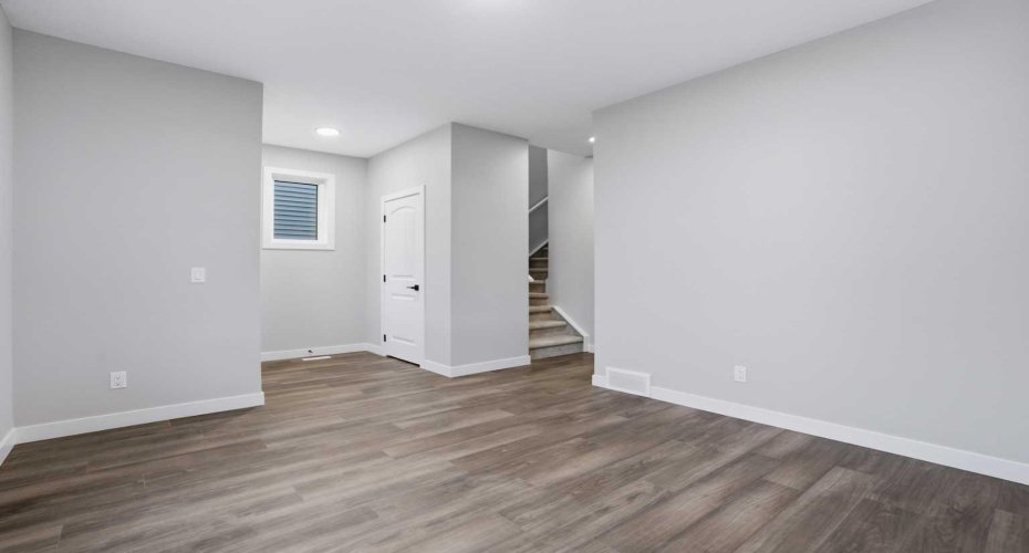 548 Bridgeport Street, Chestermere, Alberta T1X 3E6, 3 Bedrooms Bedrooms, ,3 BathroomsBathrooms,Residential,For Sale,Bridgeport,A2283490