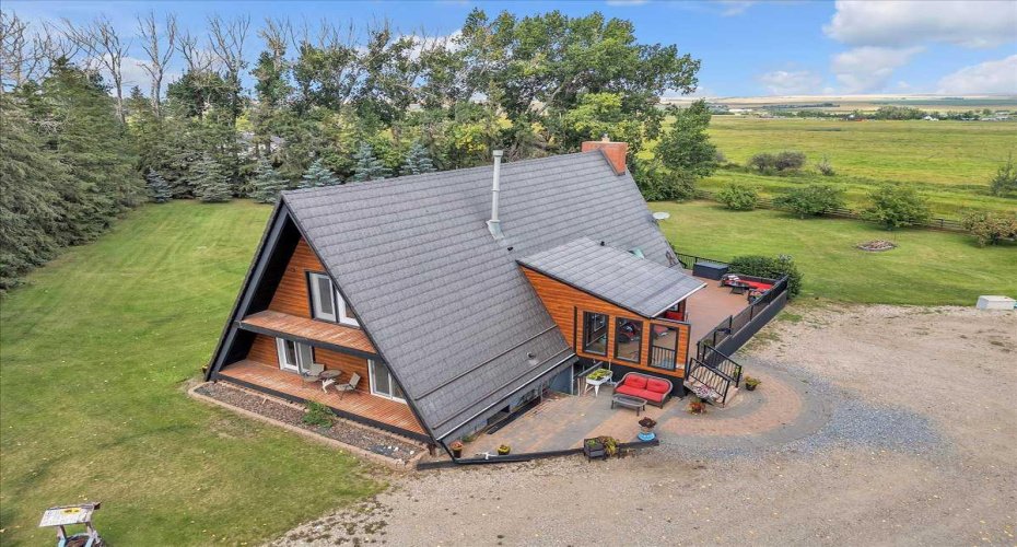 241037 RGE RD 241, Rural Wheatland County, Alberta T1P 2C3, 4 Bedrooms Bedrooms, ,3 BathroomsBathrooms,Residential,For Sale,RGE RD 241,A2283650