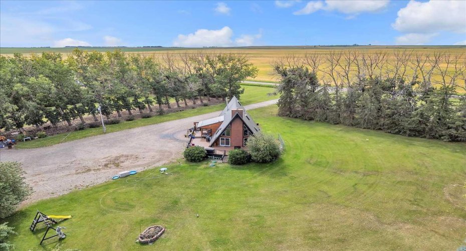 241037 RGE RD 241, Rural Wheatland County, Alberta T1P 2C3, 4 Bedrooms Bedrooms, ,3 BathroomsBathrooms,Residential,For Sale,RGE RD 241,A2283650