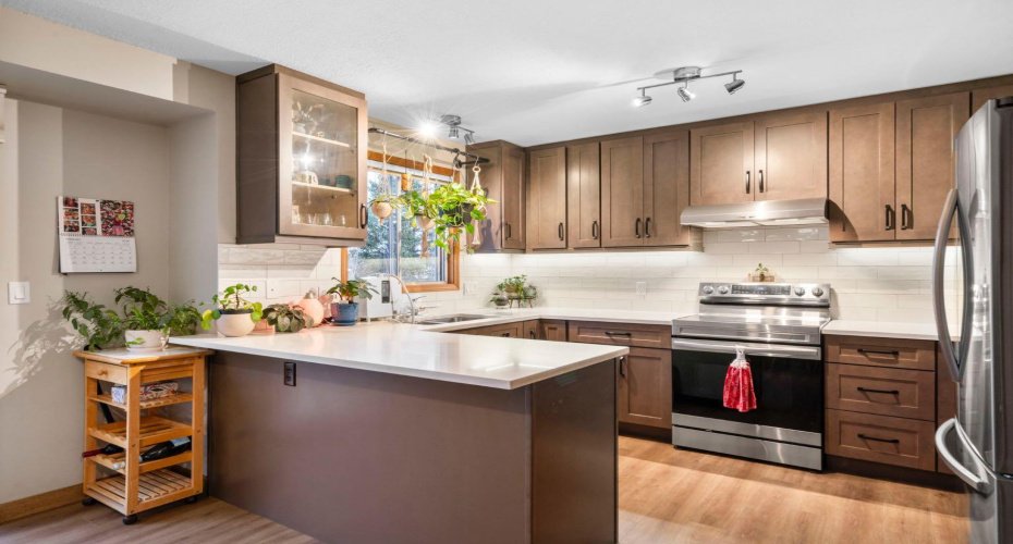 10 Carolina Drive, Cochrane, Alberta T4C 1C2, 3 Bedrooms Bedrooms, ,3 BathroomsBathrooms,Residential,For Sale,Carolina,A2284084