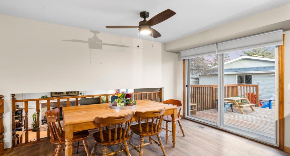 10 Carolina Drive, Cochrane, Alberta T4C 1C2, 3 Bedrooms Bedrooms, ,3 BathroomsBathrooms,Residential,For Sale,Carolina,A2284084