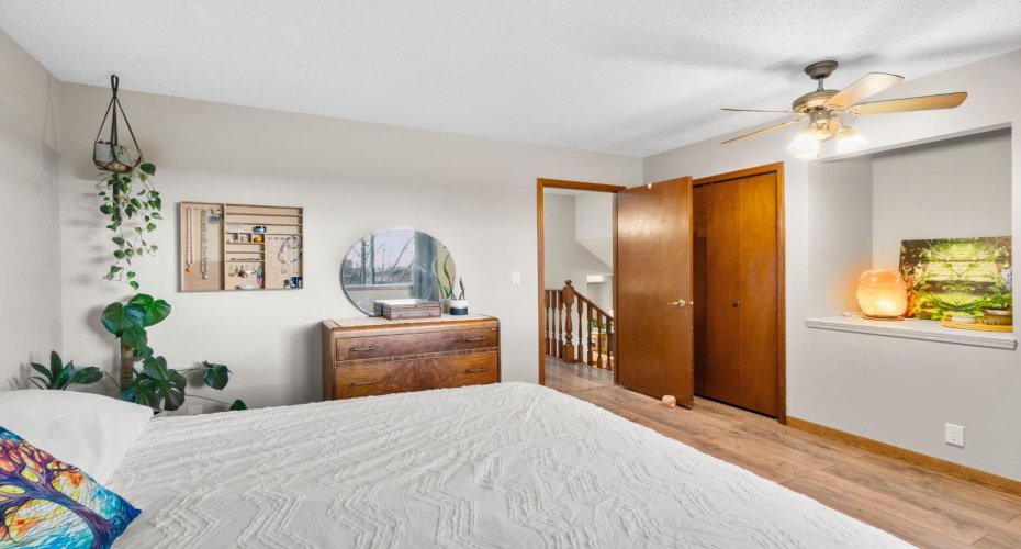 10 Carolina Drive, Cochrane, Alberta T4C 1C2, 3 Bedrooms Bedrooms, ,3 BathroomsBathrooms,Residential,For Sale,Carolina,A2284084