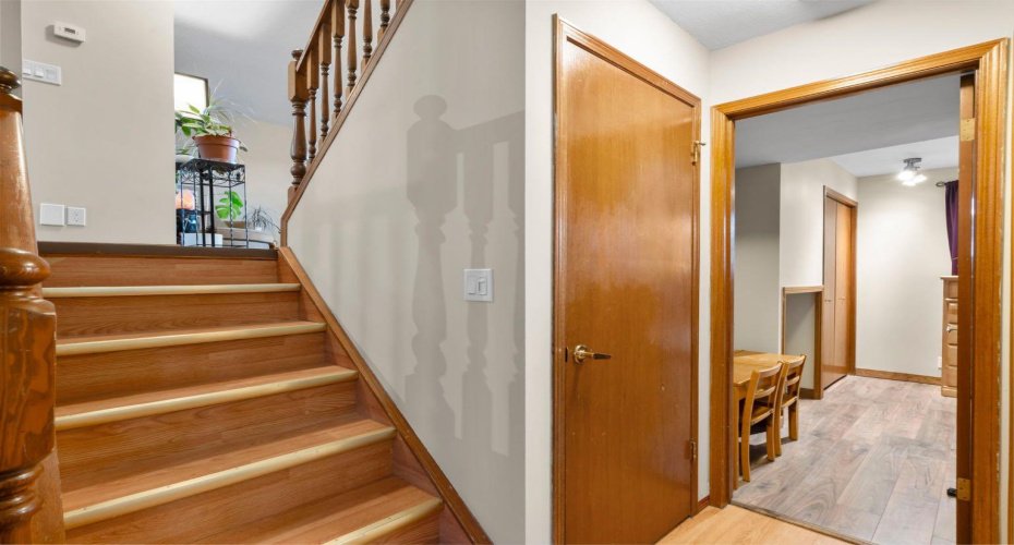 10 Carolina Drive, Cochrane, Alberta T4C 1C2, 3 Bedrooms Bedrooms, ,3 BathroomsBathrooms,Residential,For Sale,Carolina,A2284084