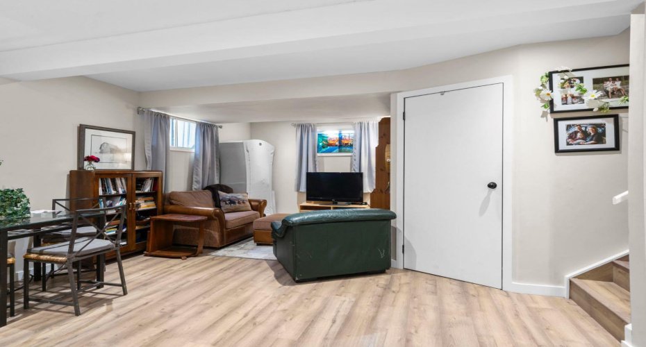 10 Carolina Drive, Cochrane, Alberta T4C 1C2, 3 Bedrooms Bedrooms, ,3 BathroomsBathrooms,Residential,For Sale,Carolina,A2284084