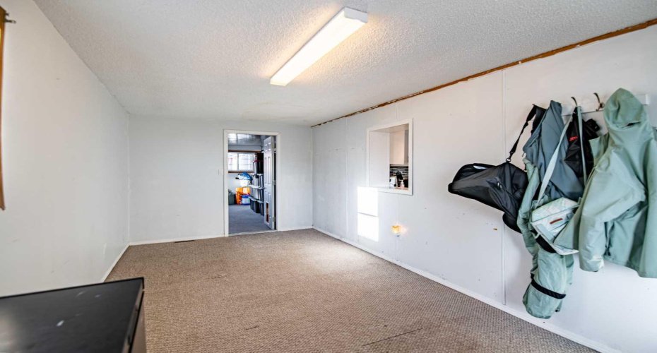 5344 76 Street, Red Deer, Alberta T4P2A6, 3 Bedrooms Bedrooms, ,1 BathroomBathrooms,Mobile,For Sale,76,A2284299