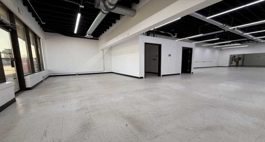 126 Mayor Magrath Drive, Lethbridge, Alberta T1H 3P4, ,Commercial,For Lease,Mayor Magrath,A2284342