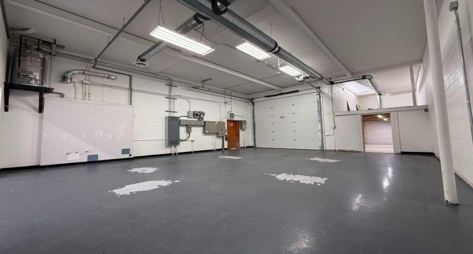 126 Mayor Magrath Drive, Lethbridge, Alberta T1H 3P4, ,Commercial,For Lease,Mayor Magrath,A2284342