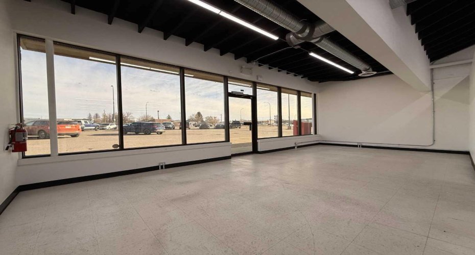 126 Mayor Magrath Drive, Lethbridge, Alberta T1H 3P4, ,Commercial,For Lease,Mayor Magrath,A2284342