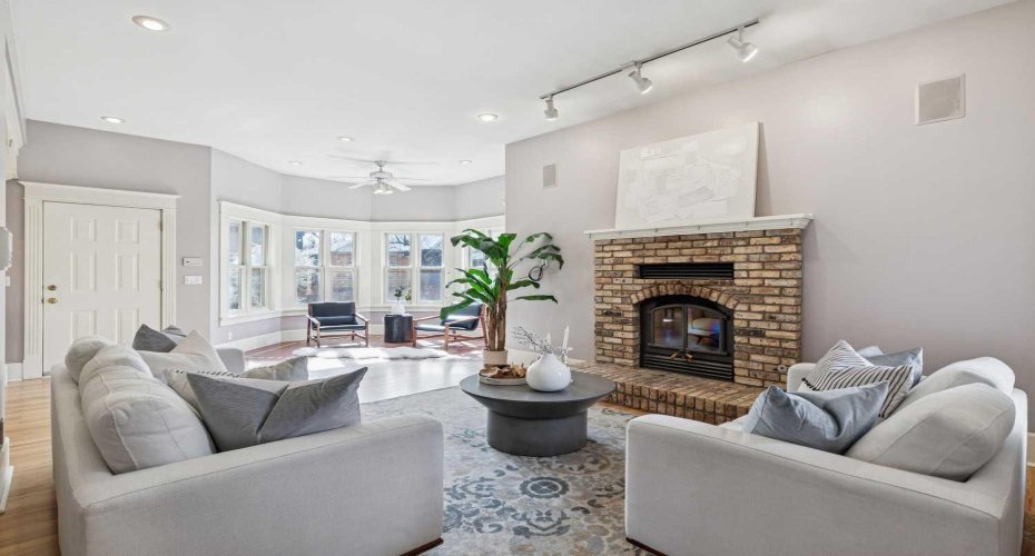 3019 6 Street, Calgary, Alberta T2S 2M1, 5 Bedrooms Bedrooms, ,4 BathroomsBathrooms,Residential,For Sale,6,A2282355