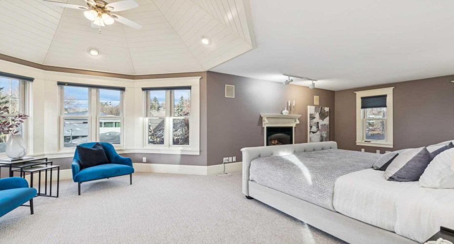 3019 6 Street, Calgary, Alberta T2S 2M1, 5 Bedrooms Bedrooms, ,4 BathroomsBathrooms,Residential,For Sale,6,A2282355