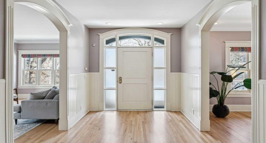 3019 6 Street, Calgary, Alberta T2S 2M1, 5 Bedrooms Bedrooms, ,4 BathroomsBathrooms,Residential,For Sale,6,A2282355