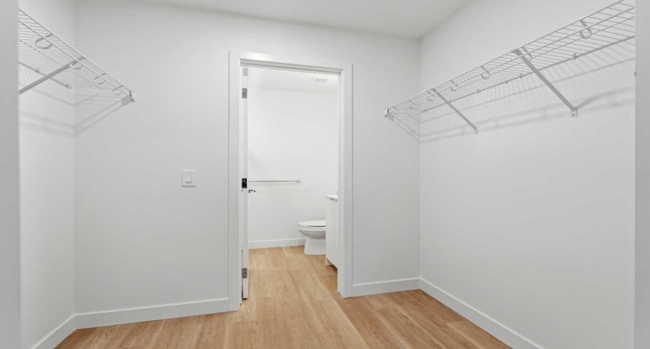 8500 19 Avenue, Calgary, Alberta T2A 0M8, 2 Bedrooms Bedrooms, ,2 BathroomsBathrooms,Residential,For Sale,19,A2283519