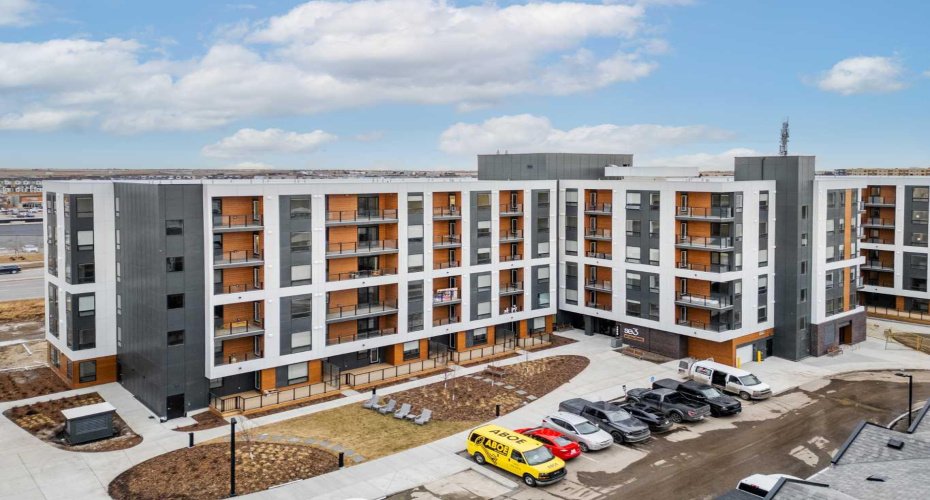 8500 19 Avenue, Calgary, Alberta T2A 0M8, 2 Bedrooms Bedrooms, ,2 BathroomsBathrooms,Residential,For Sale,19,A2283519