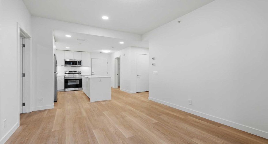 8500 19 Avenue, Calgary, Alberta T2A 0M8, 2 Bedrooms Bedrooms, ,2 BathroomsBathrooms,Residential,For Sale,19,A2283519