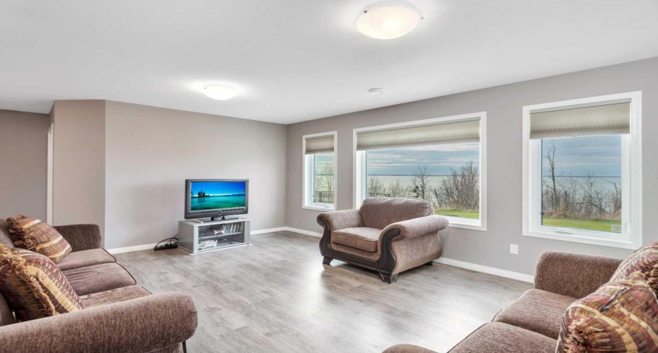 23 Marina View Close, Rural Stettler No. 6, County of, Alberta T0C 2L0, 5 Bedrooms Bedrooms, ,3 BathroomsBathrooms,Residential,For Sale,Marina View Close,A2283630