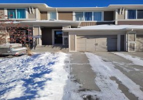 613 Hillcrest Road, Airdrie, Alberta T4B 4C8, 3 Bedrooms Bedrooms, ,3 BathroomsBathrooms,Residential,For Sale,Hillcrest,A2284382