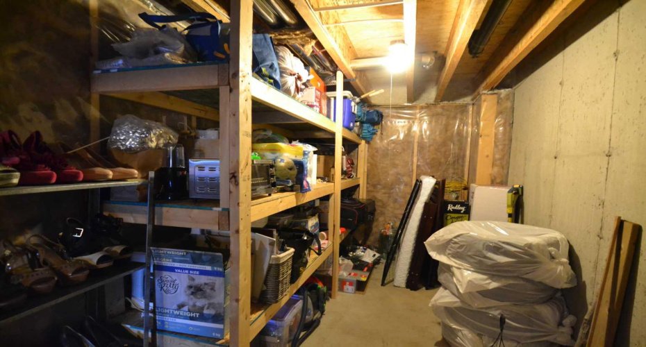 613 Hillcrest Road, Airdrie, Alberta T4B 4C8, 3 Bedrooms Bedrooms, ,3 BathroomsBathrooms,Residential,For Sale,Hillcrest,A2284382